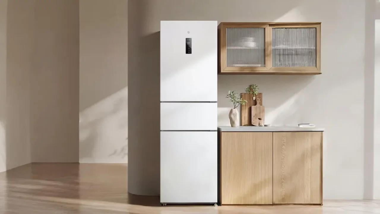 Xiaomi ақлли ва ихчам ҳажмдаги музлаткични тақдим этди