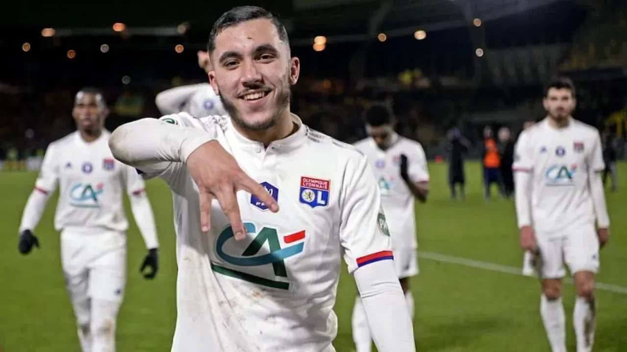 Ryan Sherky on the verge of joining Manchester City