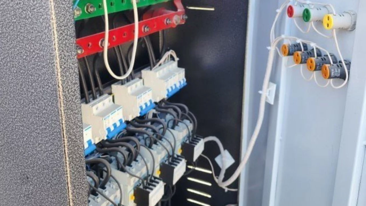 Xorazmda elektr tarmog‘iga zarar yetkazgan korxonaga katta jarima