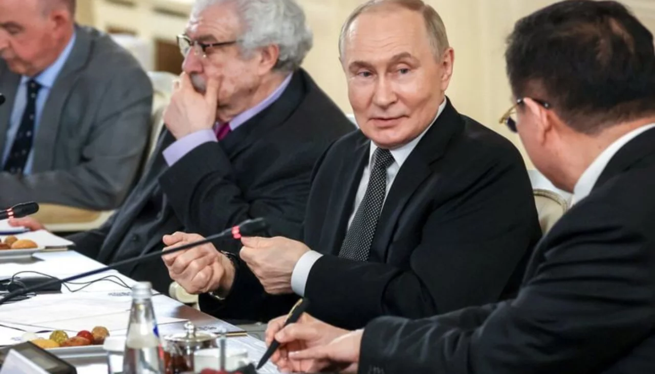 Путин: Ўзбекистон ва Россия меҳнат миграциясида янги давр бошлаяпти