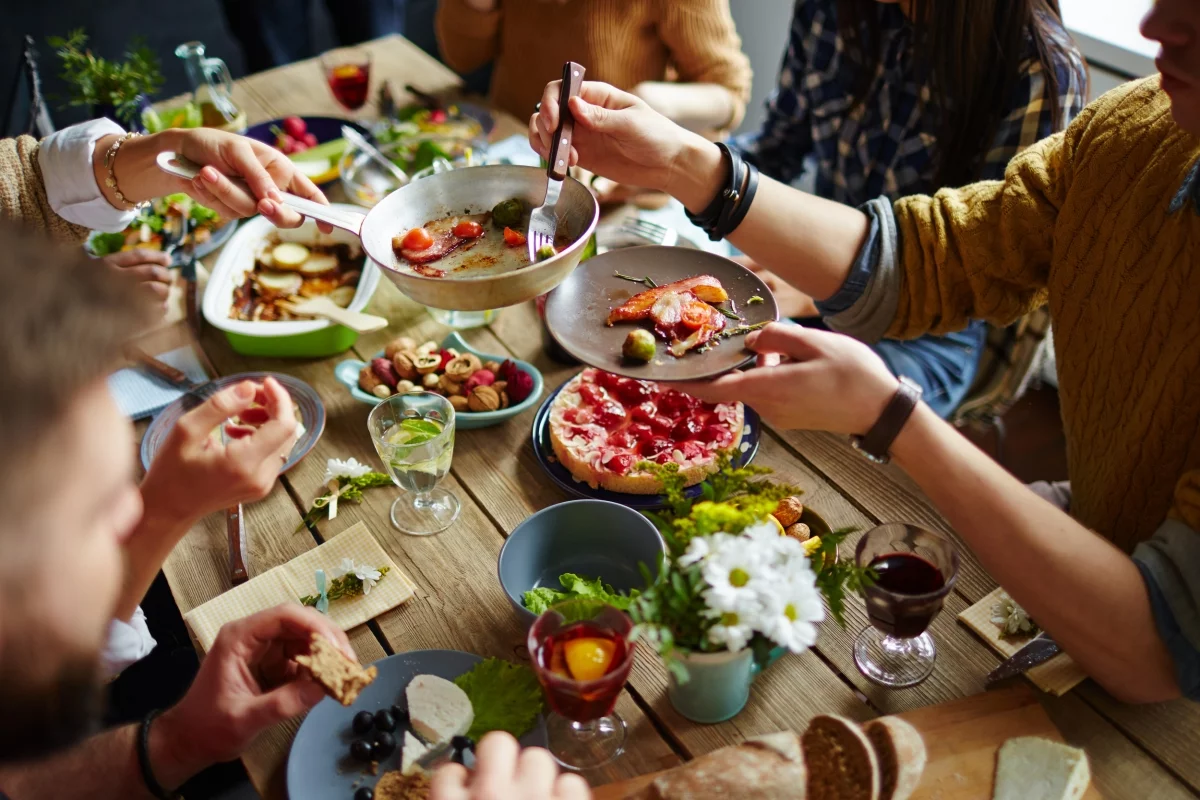 Why are three hours between dinner and sleep necessary?