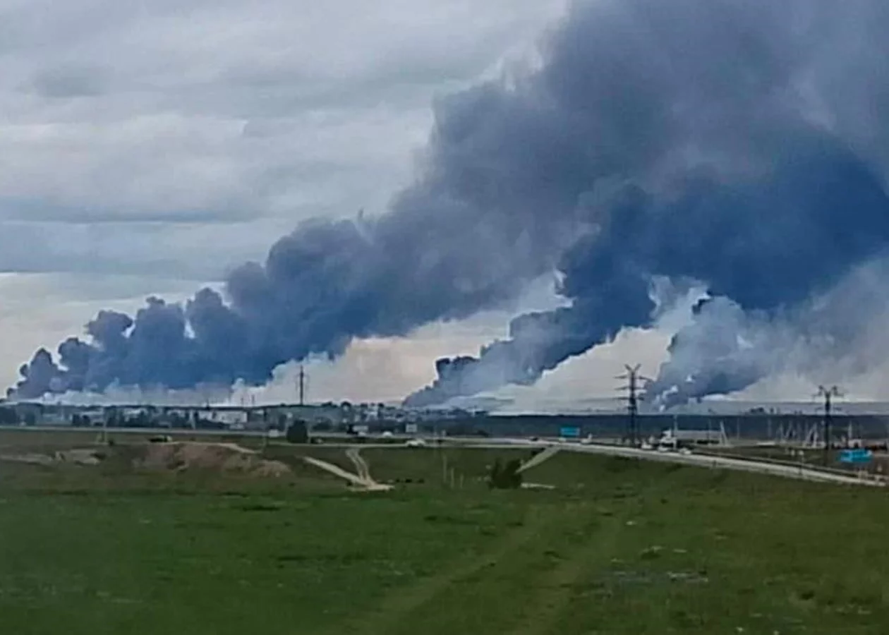 Powerful drone attacks on strategic airfields in Russia