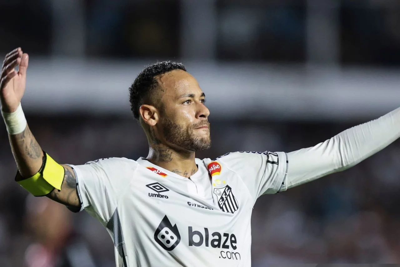Neymar returns home: stay at Santos extended until 2025