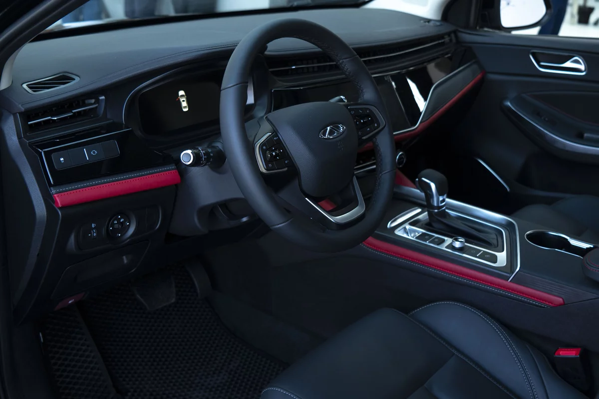 Open windows or air conditioner? The secret to safe and economical travel in a car