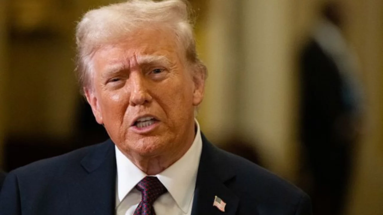 Трампдан қаттиқ баёнот: "Эронни буюк қилолмаса, режими ўзгариши керак!"