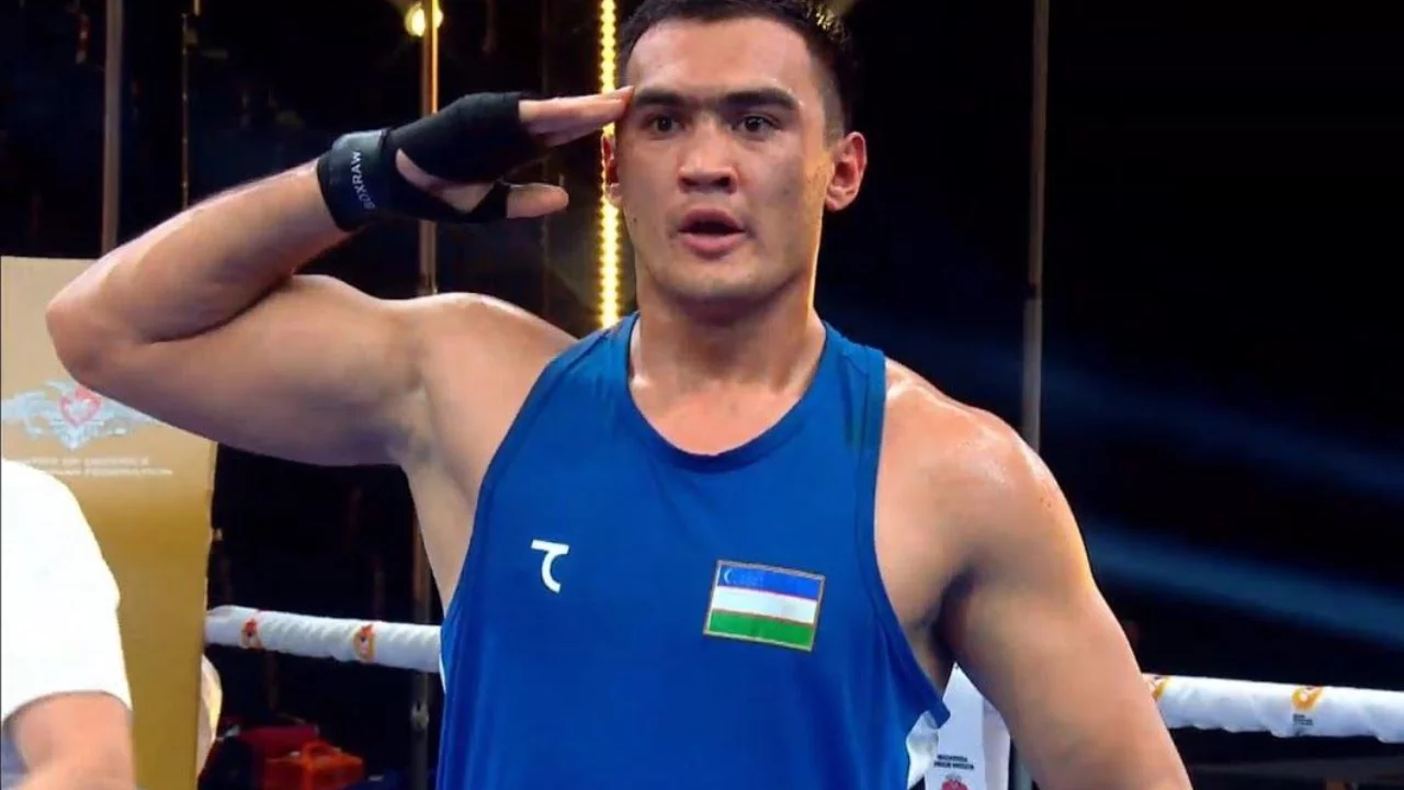 Лазизбек Муллажонов одержал яркую победу на Гран-при WBC