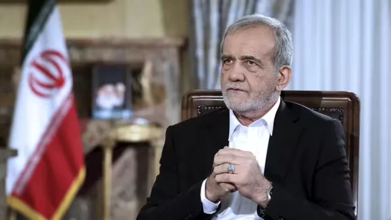 Эрон раҳбари: Ядро қуроли тарафдорларига сиёсатда ўрин йўқ