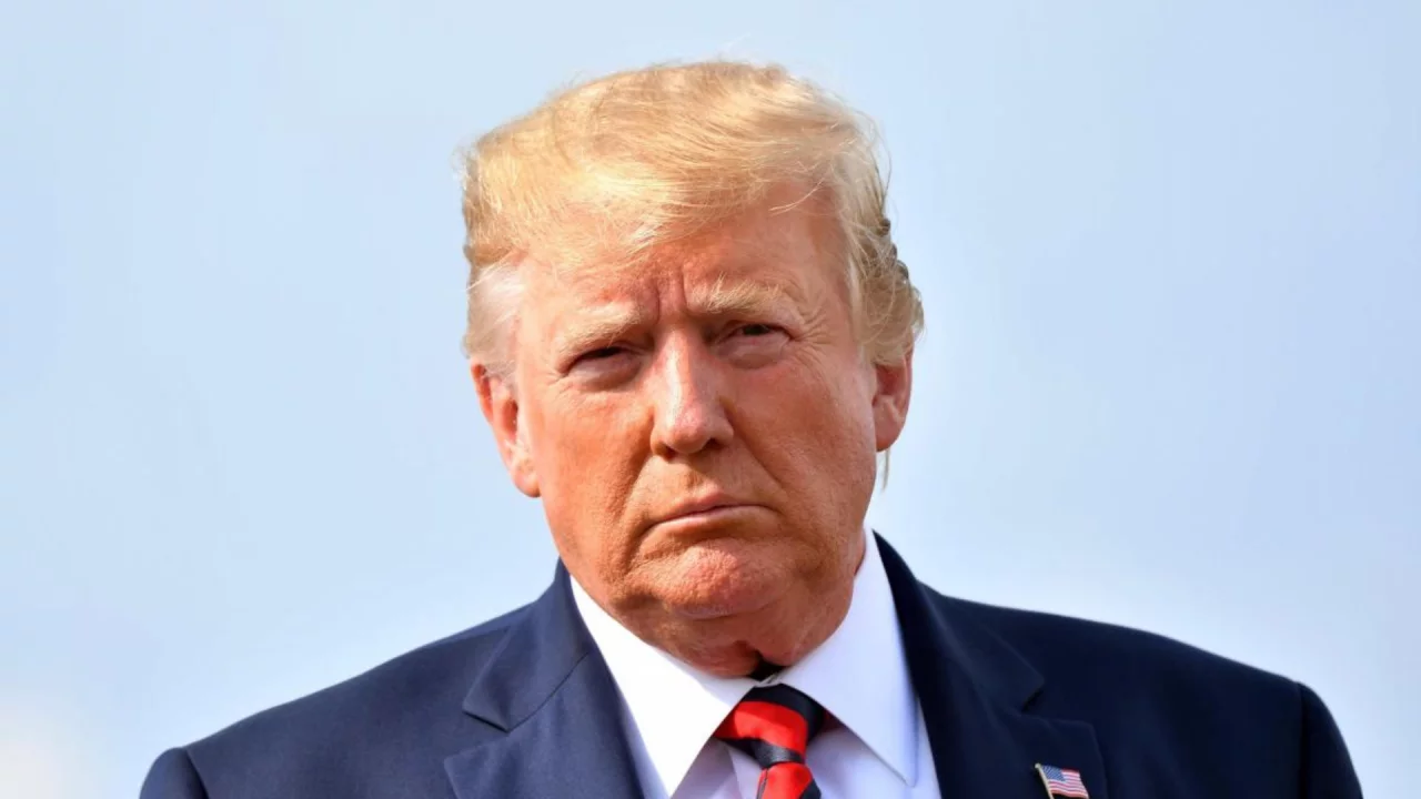 Трампдан Эронга охирги огоҳлантириш: “Таслим бўлмасанг, зарба берамиз”