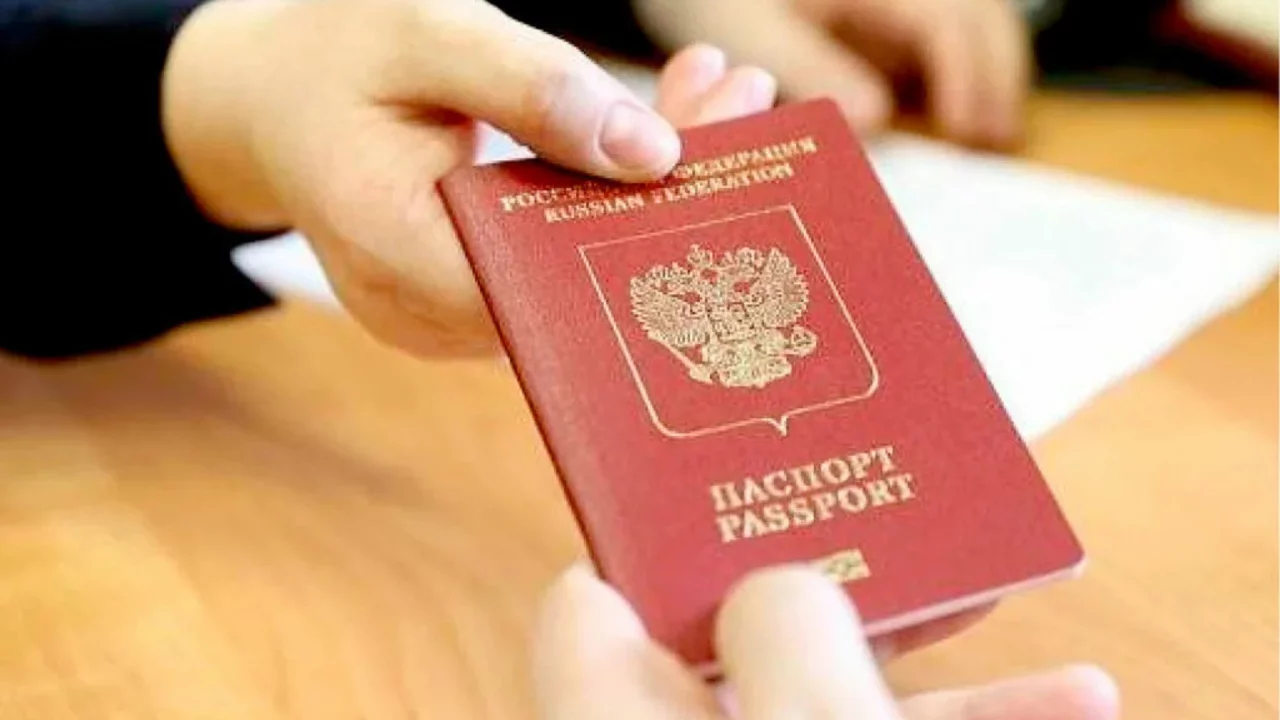 Avrupa, Rus vatandaşları için vizeyi kısıtlıyor: yeni kurallar yürürlükte