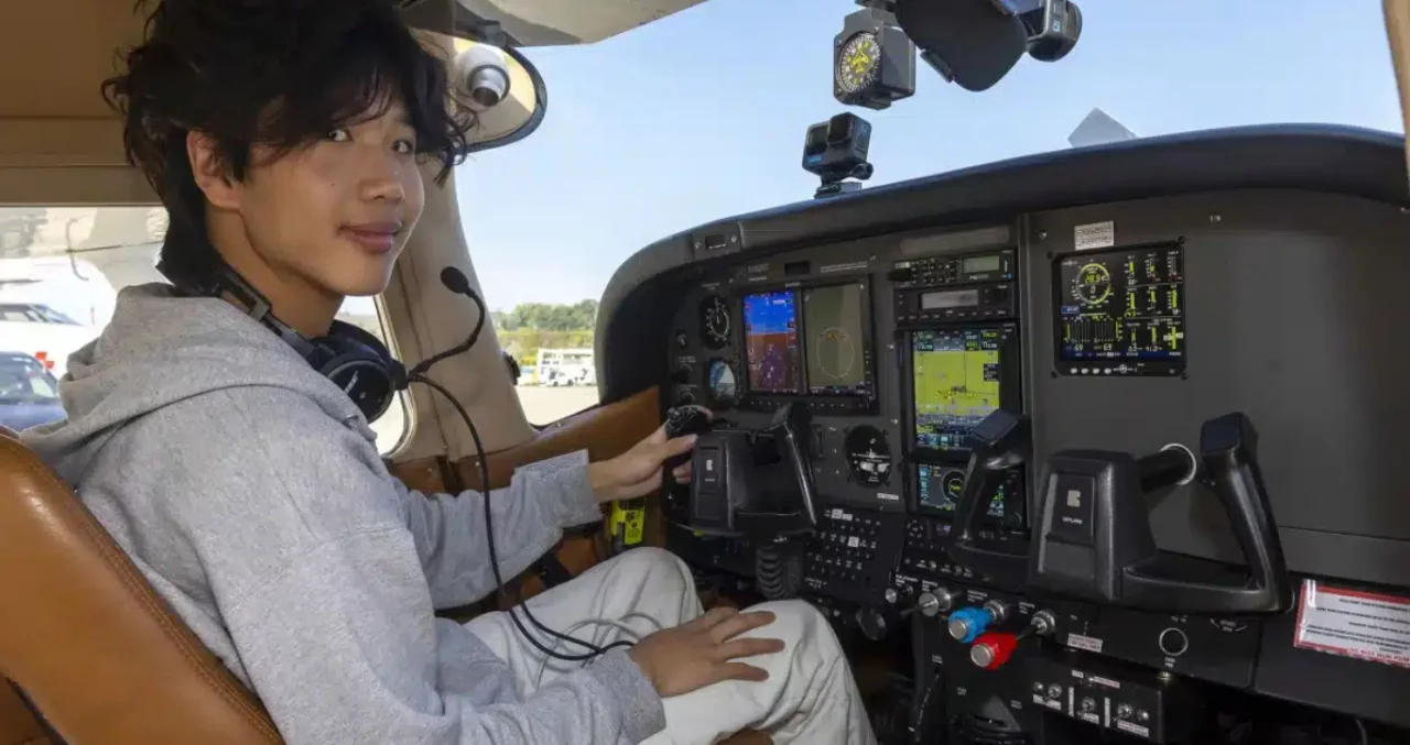 Blogger arrested in Antarctica during “test flight”