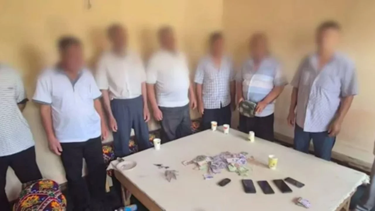A retired grandfather in Andijan opened a casino in his home