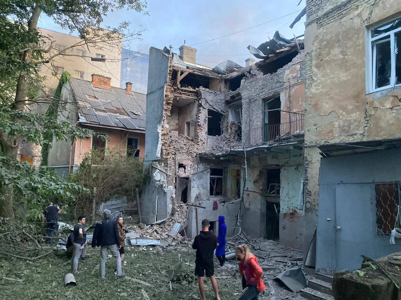 Lviv’de tehlikeli gece: Rusya, dronlarla saldırı düzenledi