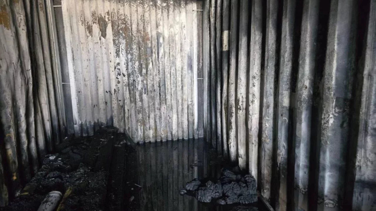 Olmazordagi yo‘l uchastkasini yong‘in keng qamrab oldi