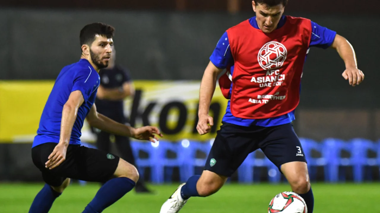 The number of Uzbek footballers in Iranian clubs is increasing: Tursunov is close to "Foolad"