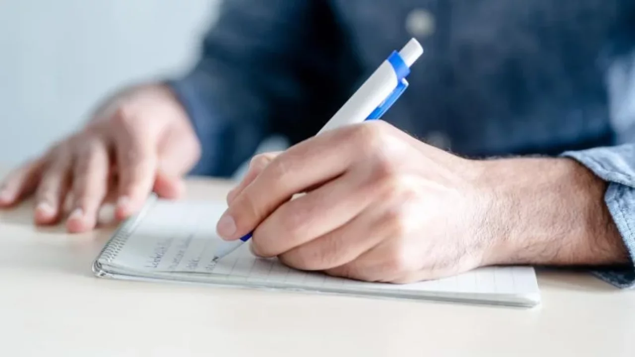 The Myth of Left-Handers and Creativity: New Research Reveals the Truth