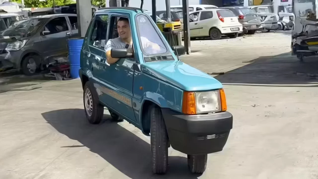 The World’s Narrowest Car: A Strange Invention by an Italian Mechanic