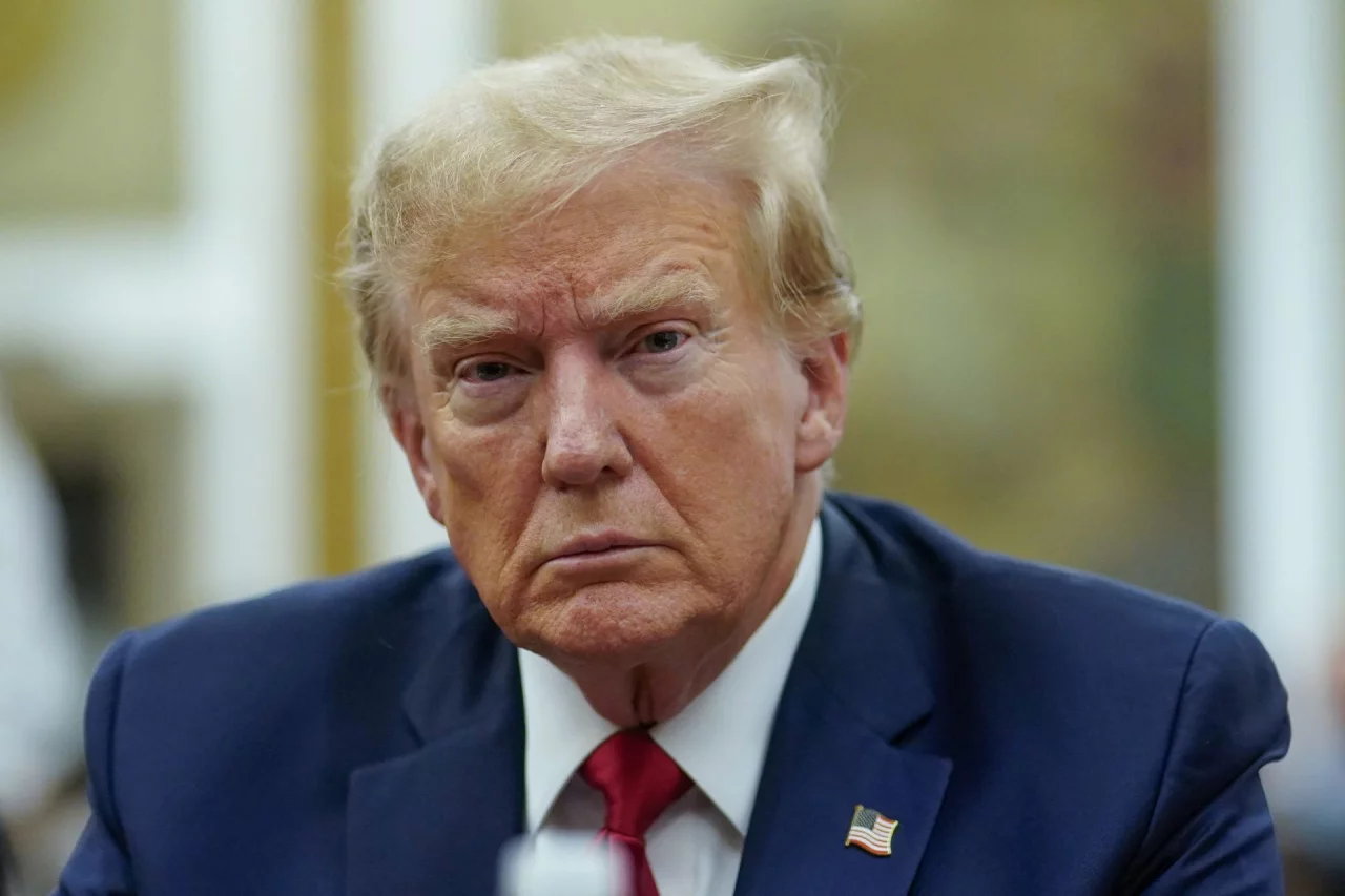 Трамп заявил, что введёт санкции против России в течение 50 дней