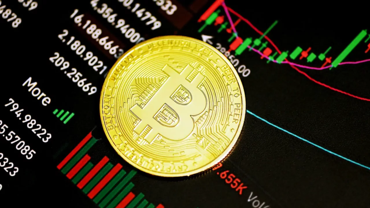 Bitcoin tarihi zirveye ulaştı: $118 bin
