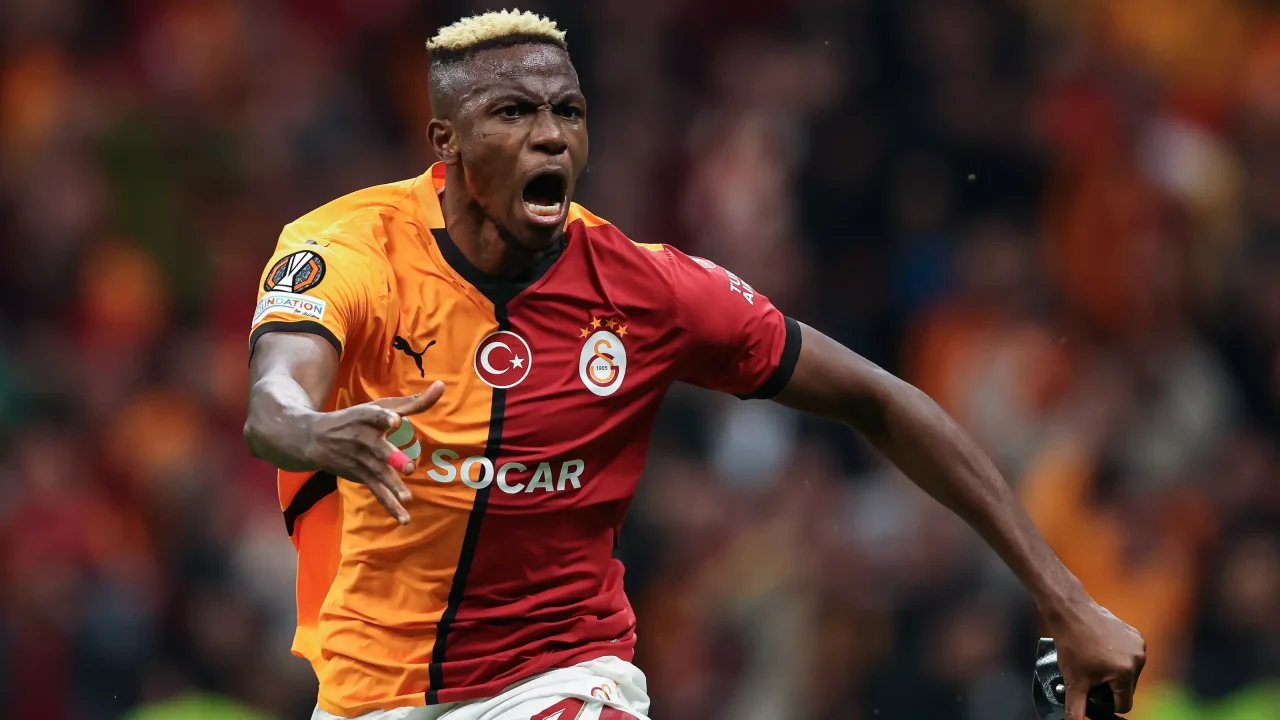 Osimxen uchun kurash qizimoqda: “Galatasaroy” rekord transferga tayyor