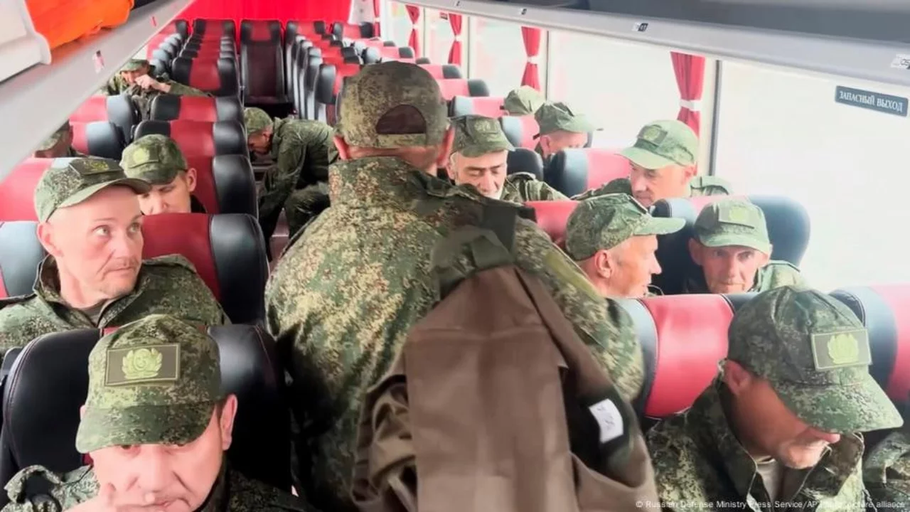 Rossiyada yangi yollanma sxema: u bilan Ukraina frontiga askarlar yuborilmoqda