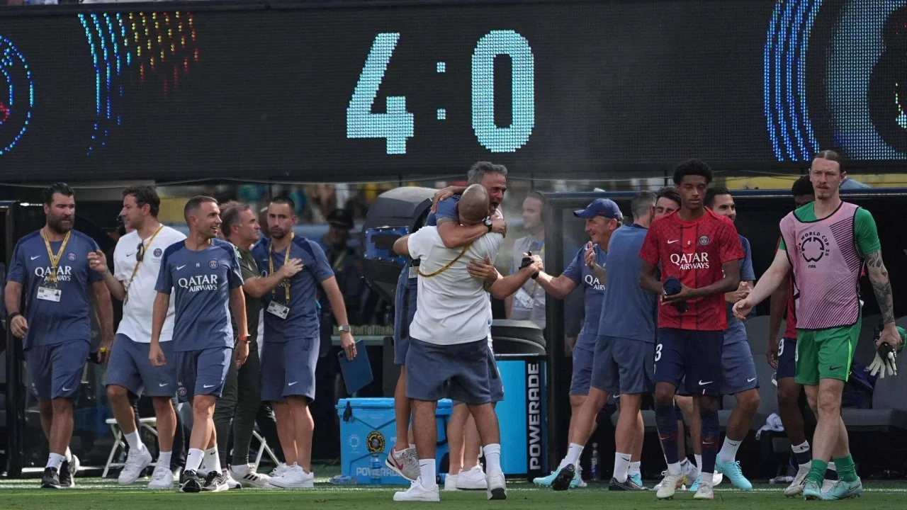 Carragher: Enrique'nin PSG’si – Guardiola'nın Barça’sı gibi!