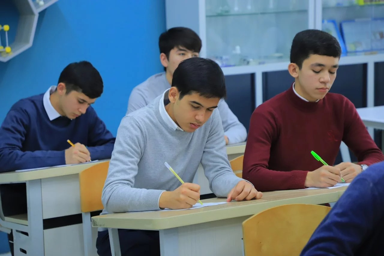 Энди 7-9-синф ўқувчилари университетда ҳам ўқитилади