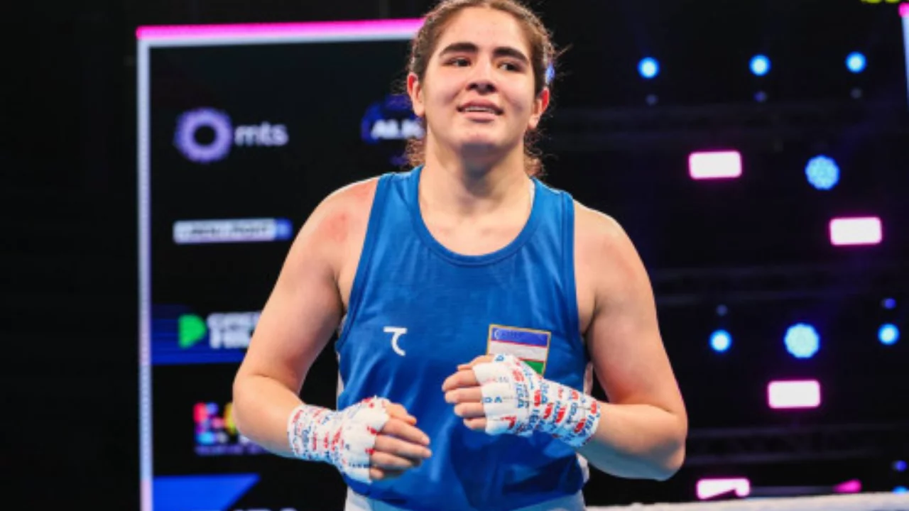 Кубок World Boxing. Азиза Закирова отправила соперницу в нокаут