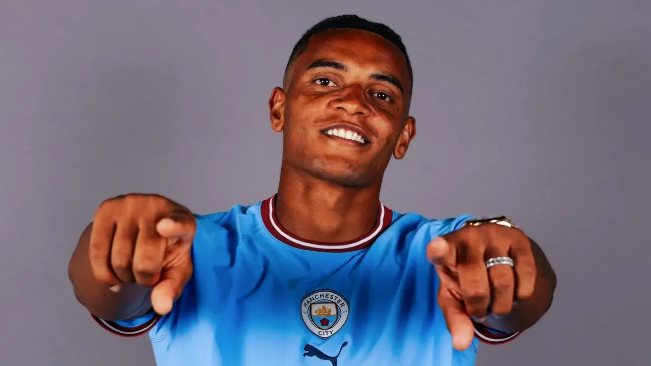 The main contender for Manuel Akanji's transfer is Tottenham Hotspur