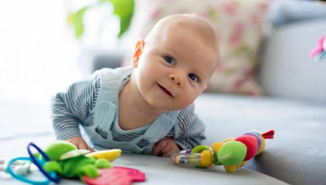 Dangerous things that should not be given to children under 5 years old