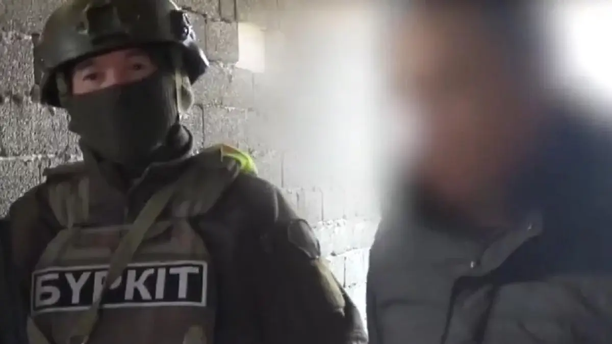 На узбекско-казахстанской границе обнаружен подземный тоннель длиной 450 метров (видео)