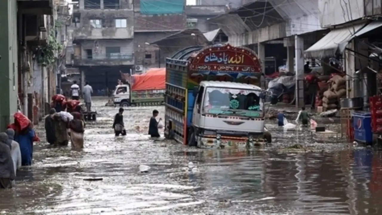 The number of accidents due to monsoon rains in Pakistan has increased again.