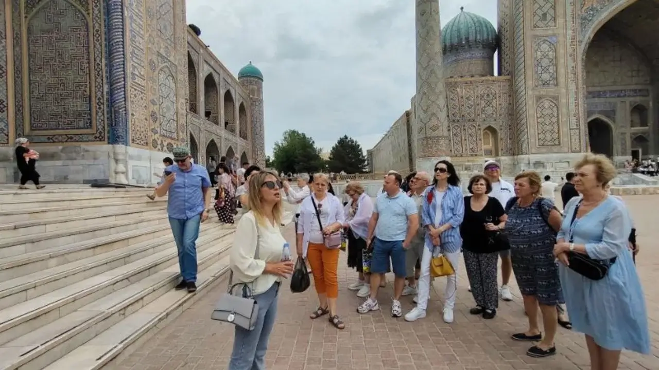 Ўзбекистонга келган сайёҳлар сони очиқланди