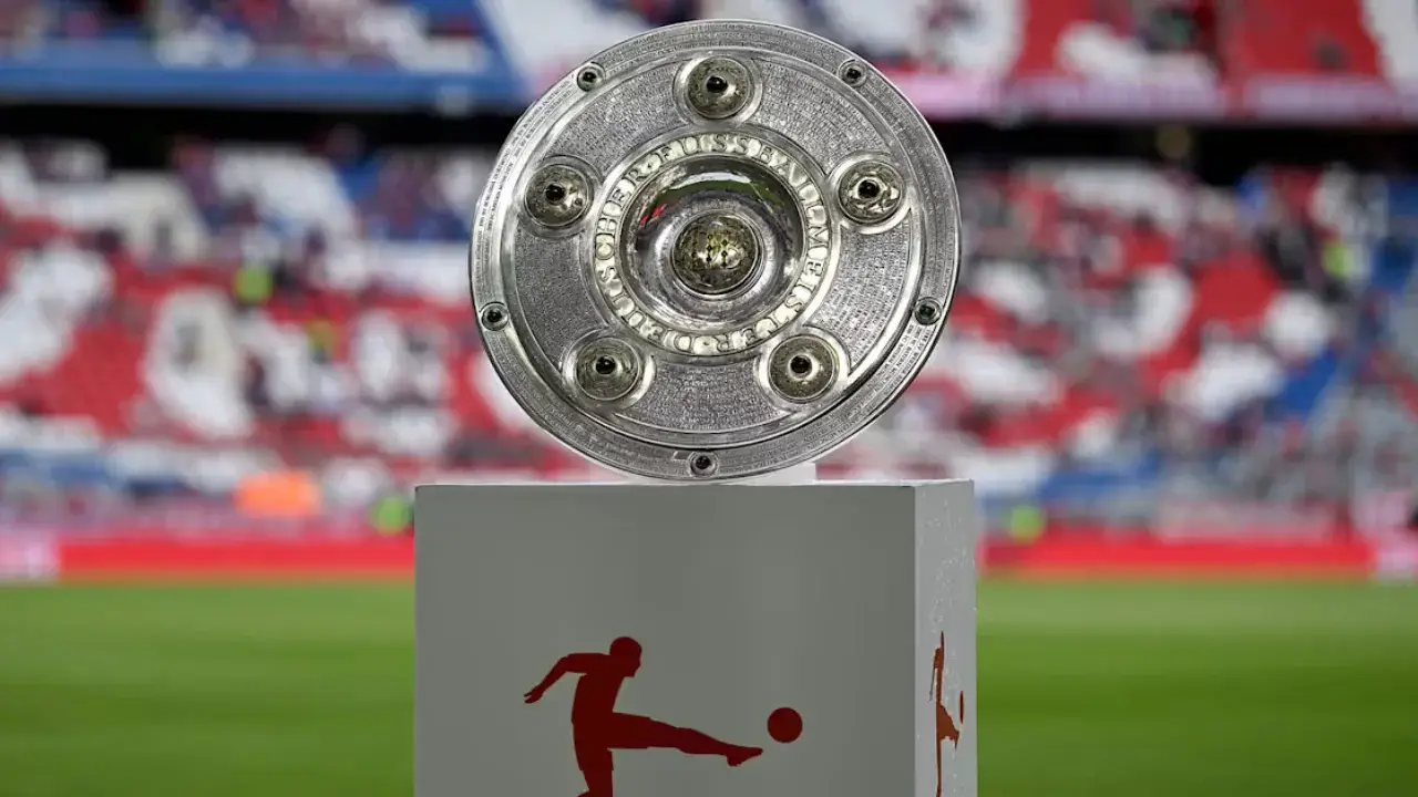 Bundesliga'da şampiyonluğun en büyük adayları belli oldu