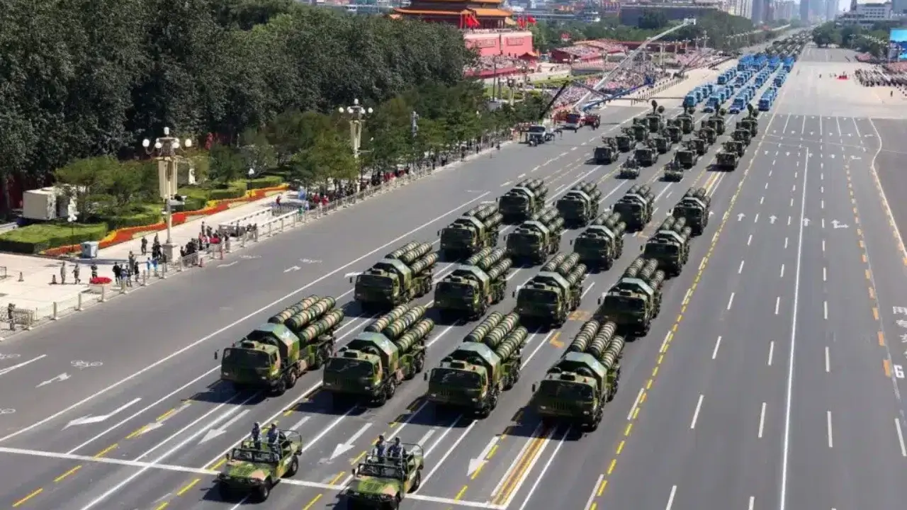 Мирзиёев примет участие в историческом военном параде в Китае