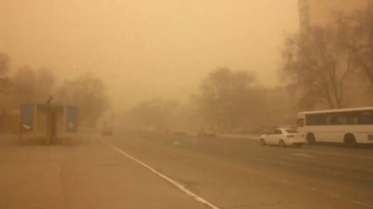 Dust in the air increased 20 times above the norm in Nukus and Urgench