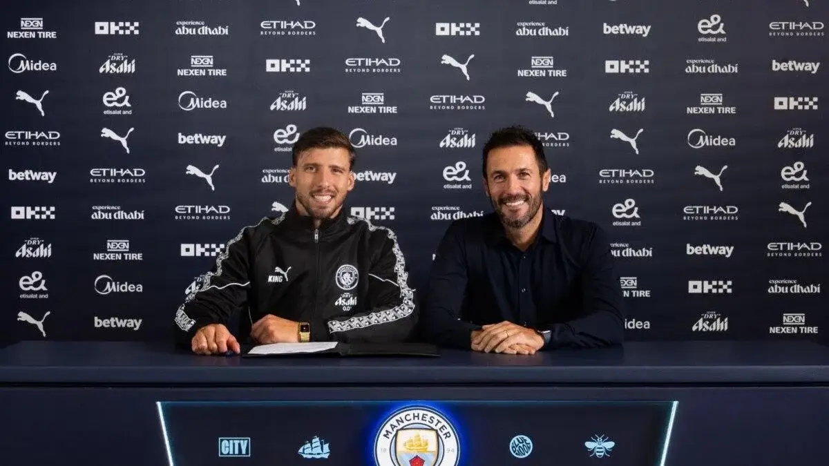 Ruben Dias signed a long-term contract with City