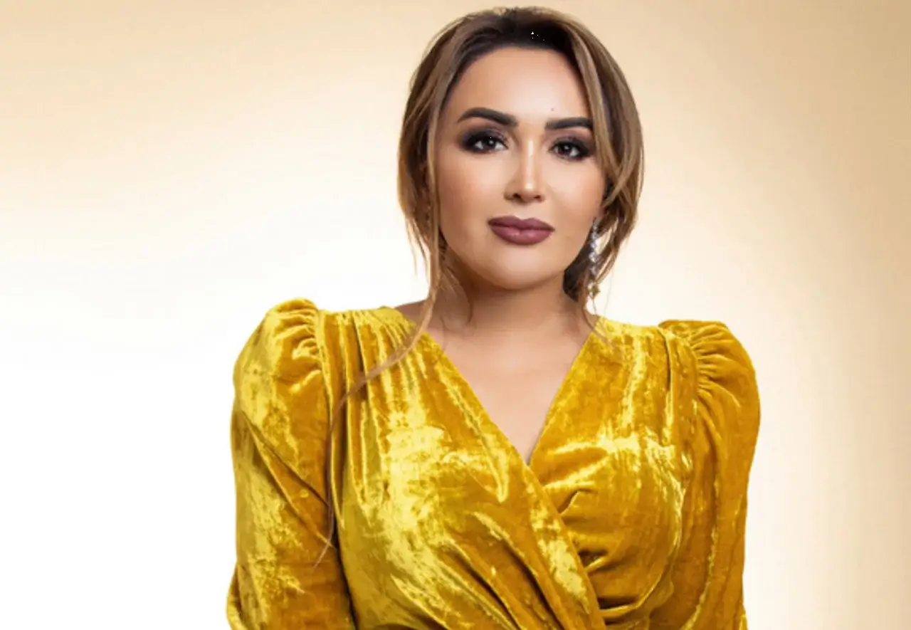 Yulduz Turdiyeva to‘yda muxlislarni qo‘shiq bilan zavqlantirdi (video)