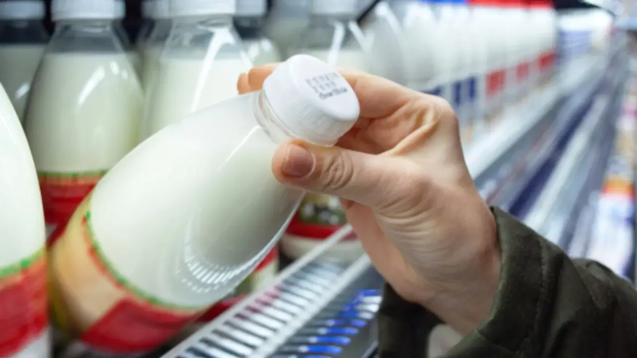 Citizens who expose low-quality products may be rewarded