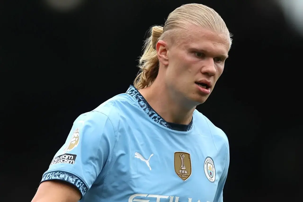 Erling Haaland warmly welcomed his new teammate Donnarumma