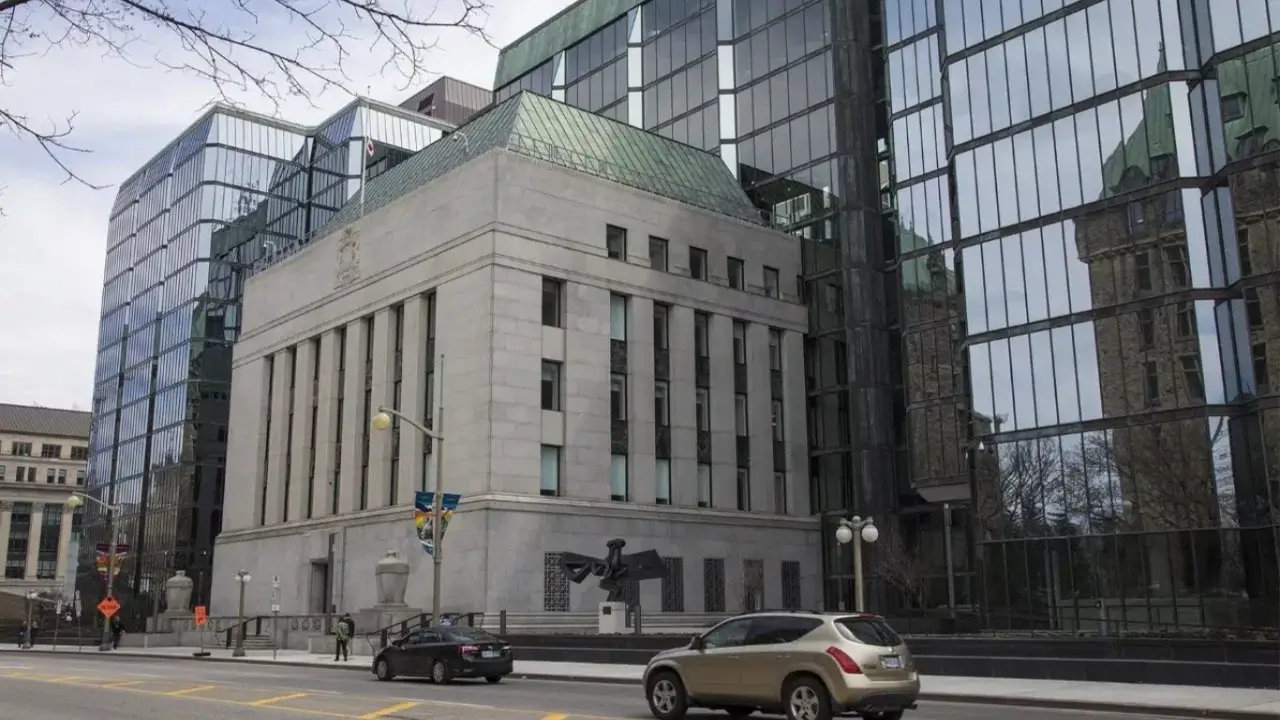 Bank of Canada cuts interest rate