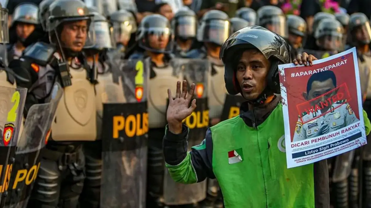 Indoneziyada noroziliklar: qo‘shni davlatlardan noodatiy yordam