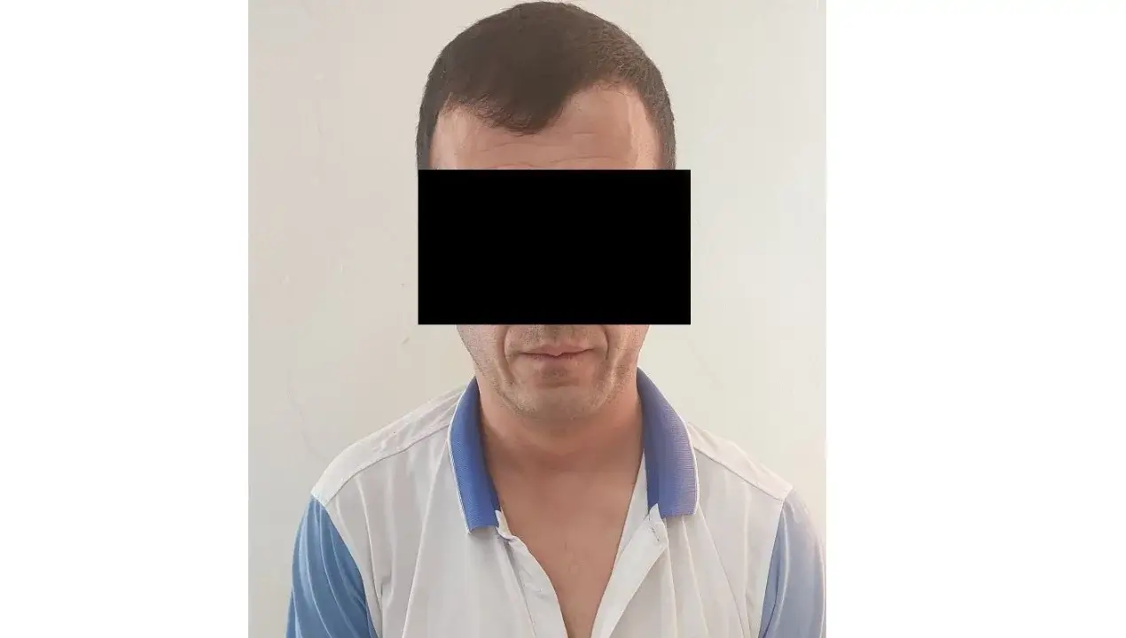 В Бухаре помощник хокима был задержан при получении взятки