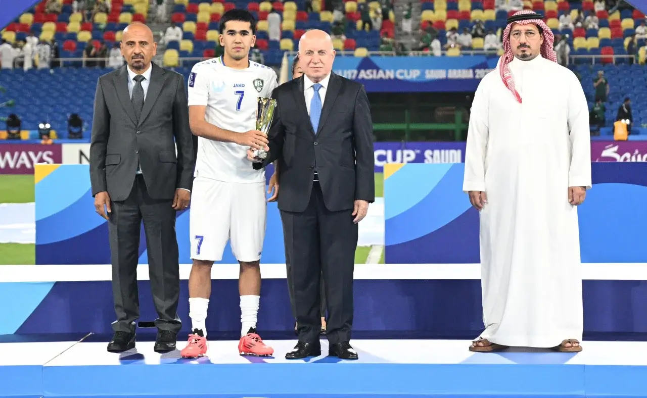 Hamyurtimiz OFKning “Yilning eng yaxshi yosh futbolchisi” nomiga da’vogar bo‘ldi