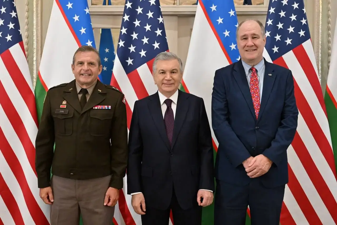 Shavkat Mirziyoyev, ABD Kongresi Üyesi Trent Kelly ile görüştü