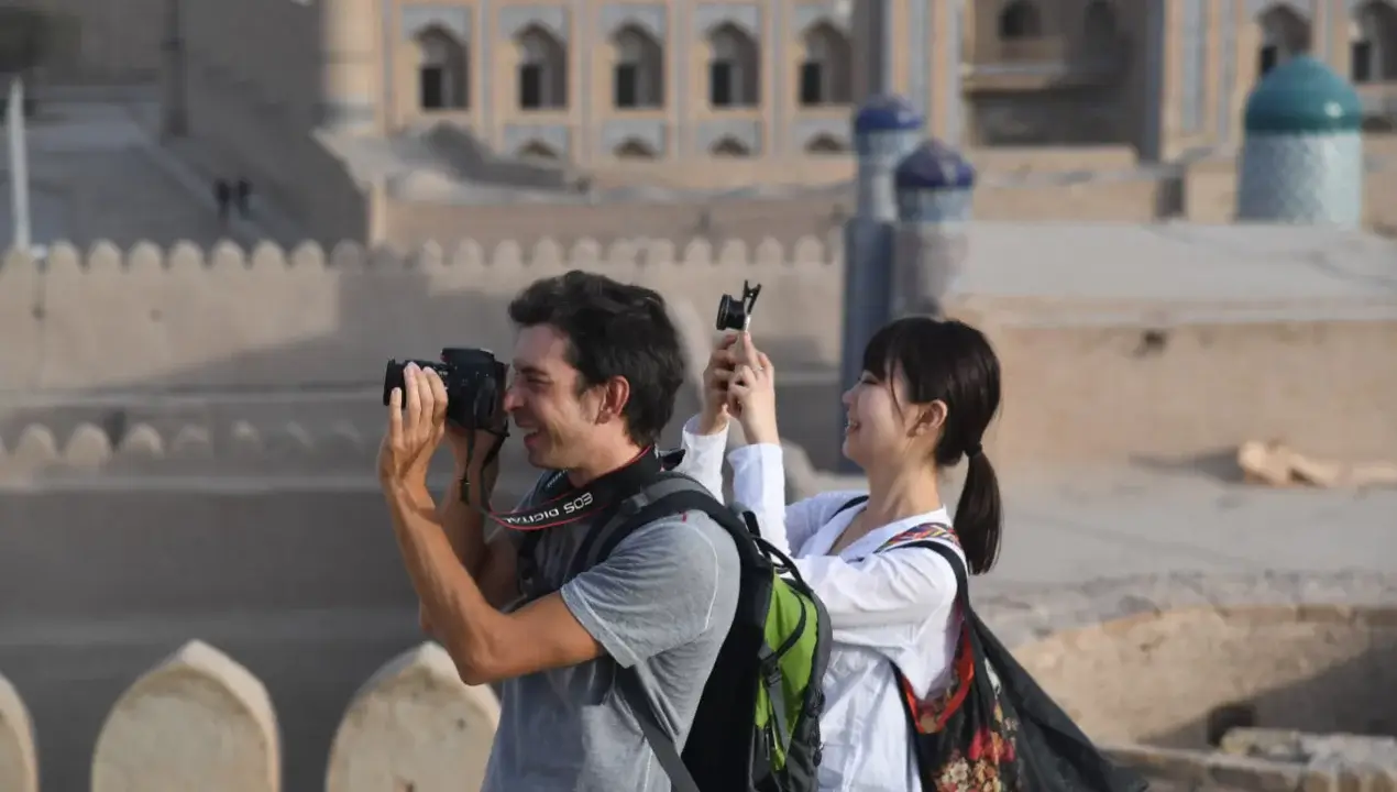O‘zbekistonga turistlar oqimi keskin oshdi: 8 oyda 7,5 million kishi tashrif buyurdi