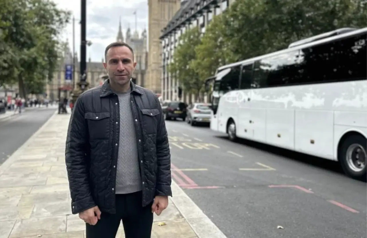 Timur Kapadze Londonda: ingliz futboli hayotidan zavq olmoqda...