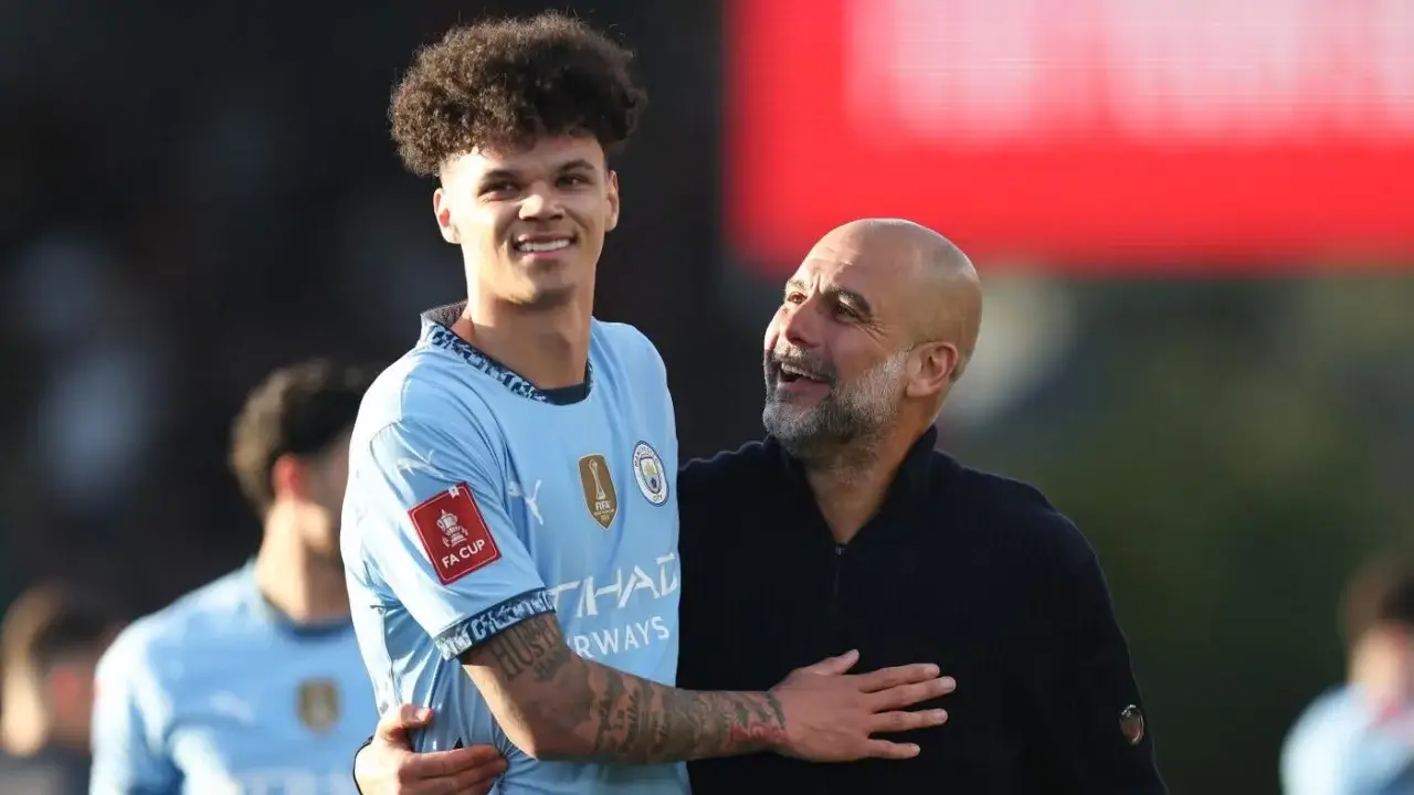 Nico O'Reilly, Manchester City ile uzun vadeli bir sözleşme imzaladı