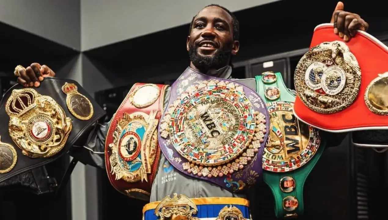 Terence Crawford defeated Canelo to lead the world rankings