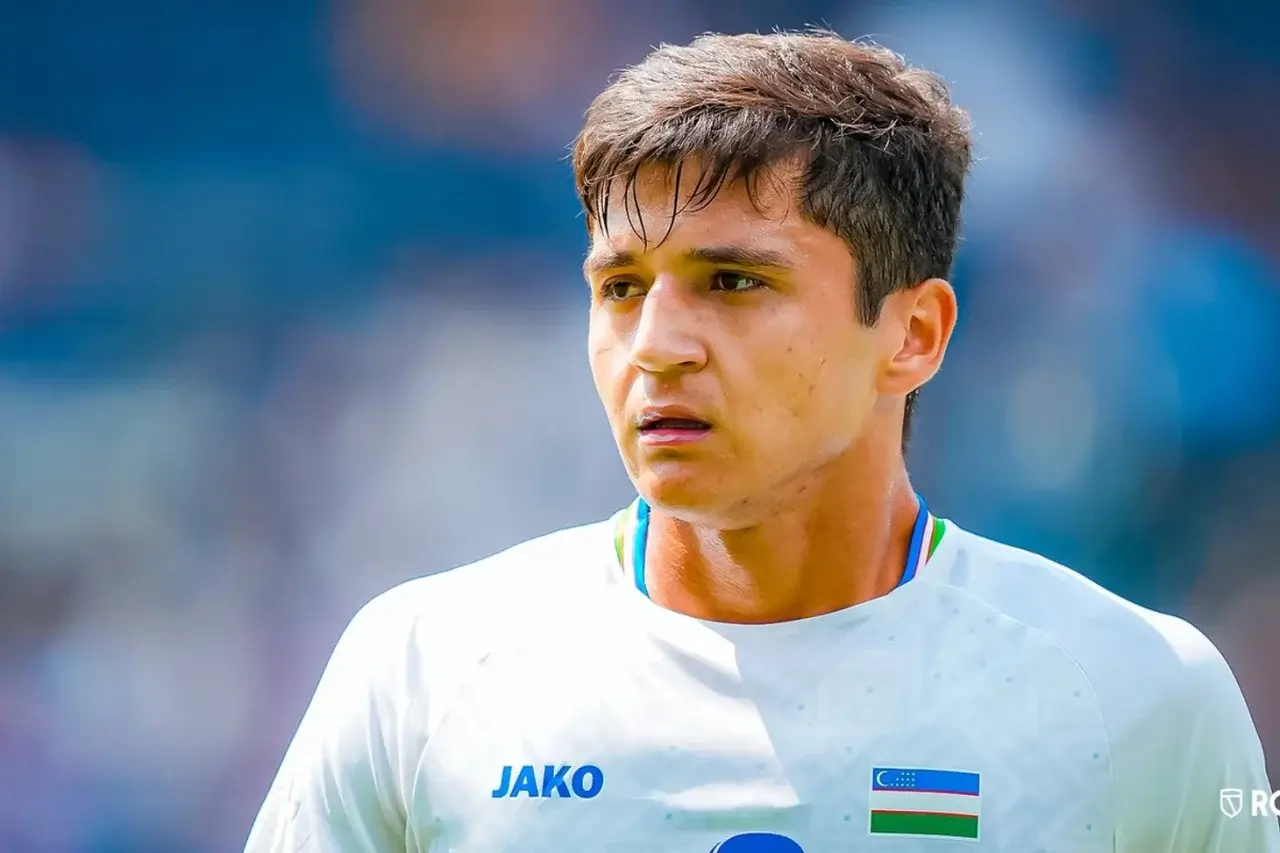 Husanov Osiyoning eng kuchli futbolchilari ramziy terma jamoasida tan olindi