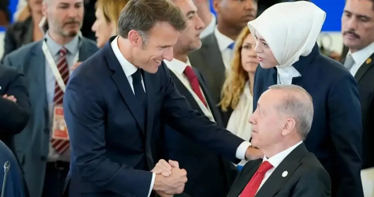 Erdog‘an Makronga nisbatan hazilomuz gapirdi
